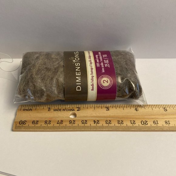 24 Dimensions FeltWorks 100% Wool Roving 0.25oz Pebble Granite Grey Crafts - Picture 10 of 16